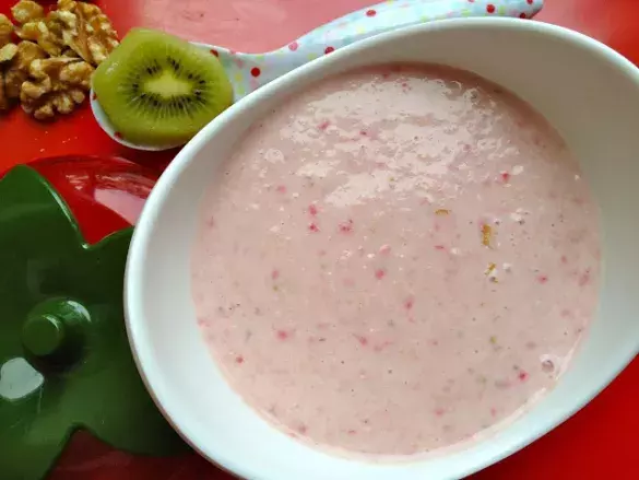 Каша с ягодным вареньем