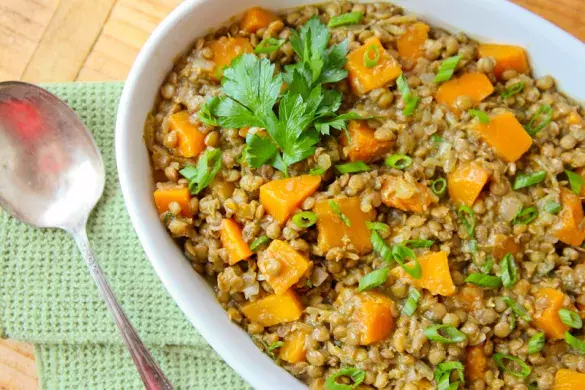 Чечевица тушеная с тыквой