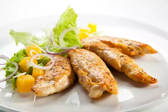 Куриные грудки с мандариновым салатом