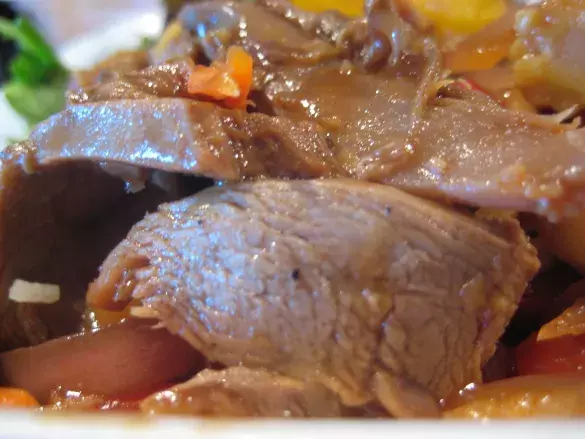 Ужин с фаршированной утиной грудкой с грибами и диким рисом