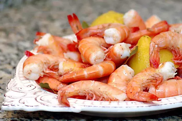 Морепродукты паровые со свежими овощами