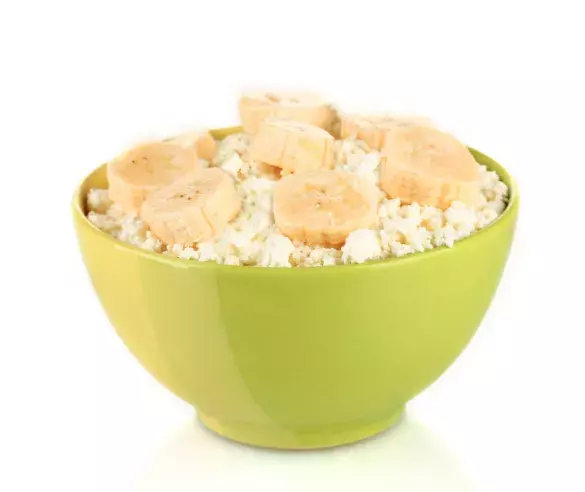 Творог зерненый 5% жирности с бананом