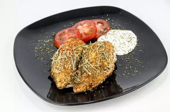 Запеченная куриная грудка
