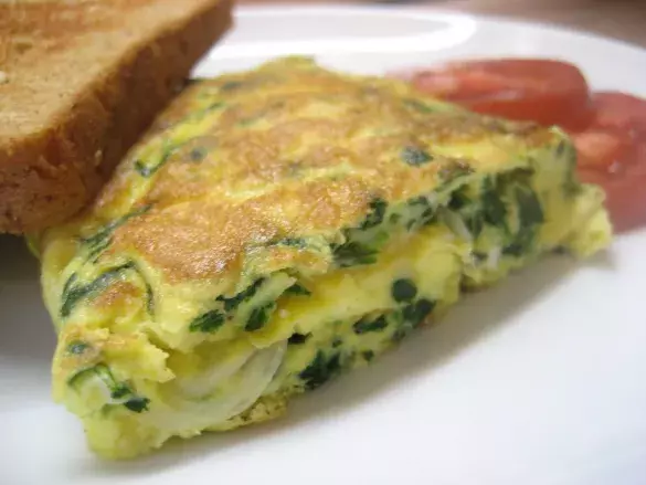 Омлет со шпинатом