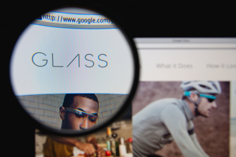 Первый случай зависимости от Google Glass