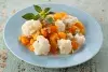 Салат из цветной капусты с морковью