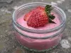 Простокваша с морожеными ягодами 
