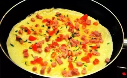 Яичница с ветчиной