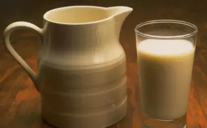 Стакан ряженки 4% жирности