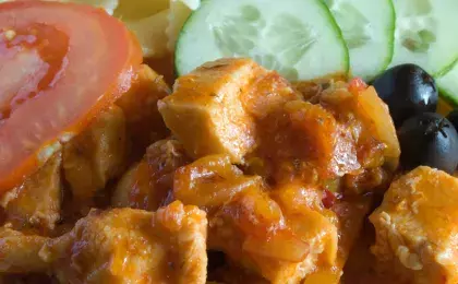 Курица в легком соусе