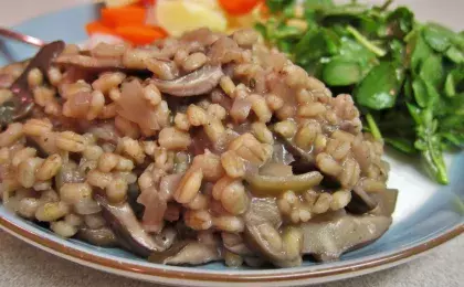 Перловка с грибами